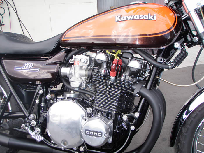Z750RS Z2 のレストア、マイルドカスタム車両です。