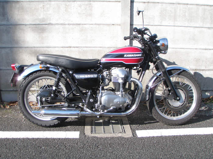 NEW　W650、ビンテージW仕様ペイントです。